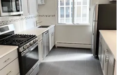 Studio Lincoln Park Apartment