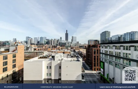 1 Bedroom West Loop Apartment
