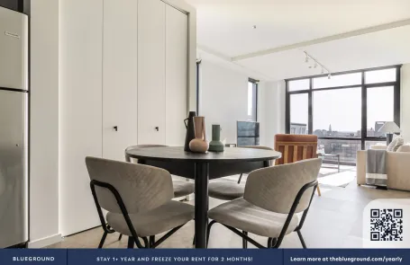 1 Bedroom West Loop Apartment