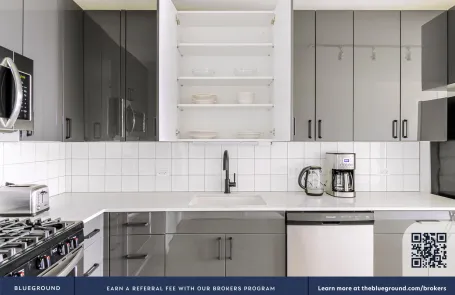 1 Bedroom West Loop Apartment