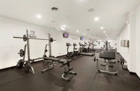 Studio Lincoln Park Apartment