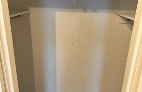 2 Bedroom Lakeview Apartment