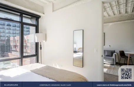 1 Bedroom West Loop Apartment
