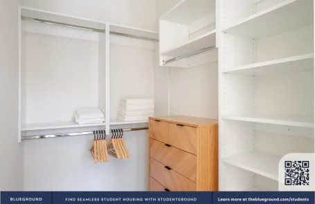 1 Bedroom West Loop Apartment