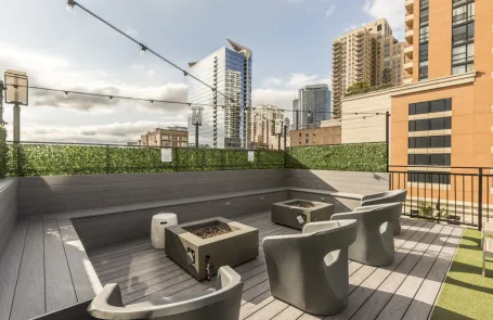 1 Bedroom South Loop Apartment