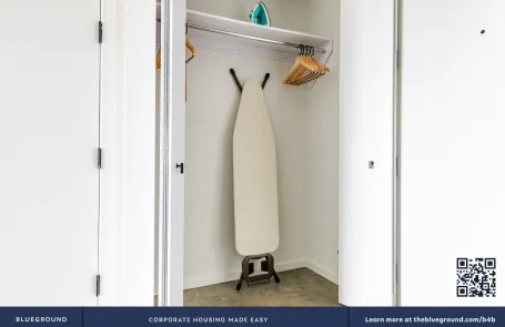 1 Bedroom West Loop Apartment