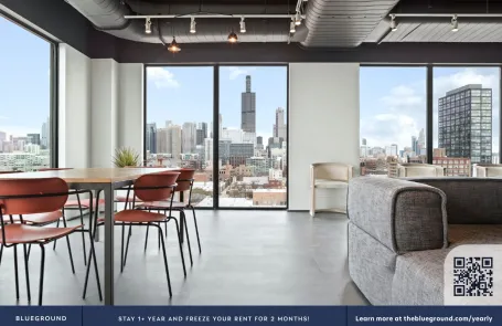 1 Bedroom West Loop Apartment