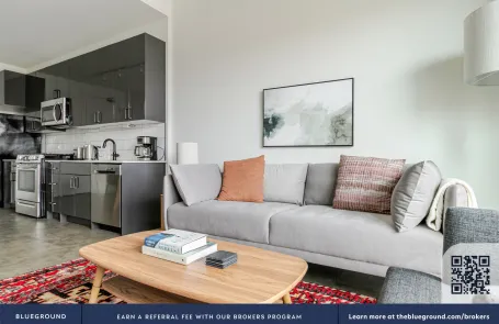 1 Bedroom West Loop Apartment