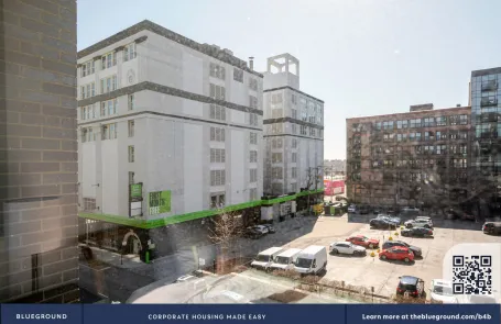 1 Bedroom West Loop Apartment