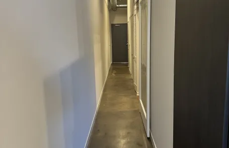1 Bedroom West Loop Apartment