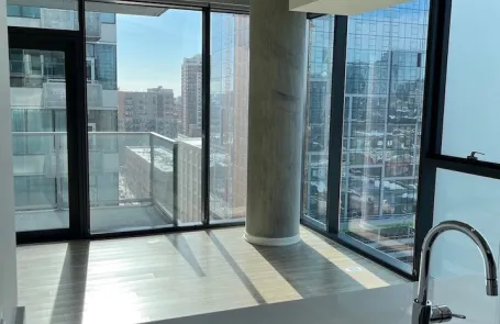 2 Bedroom South Loop Apartment