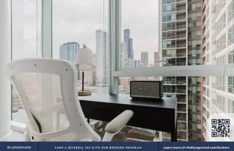 2 Bedroom South Loop Apartment