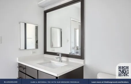 2 Bedroom South Loop Apartment