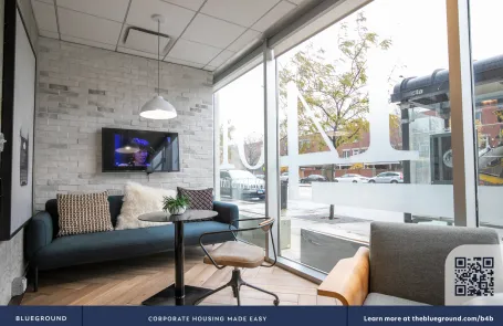 2 Bedroom South Loop Apartment