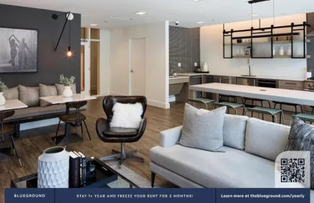 2 Bedroom South Loop Apartment