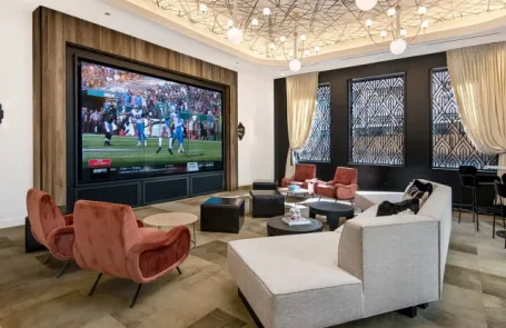 Studio Chicago Loop Apartment