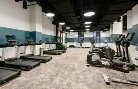 Studio Chicago Loop Apartment