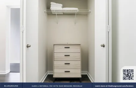 1 Bedroom West Loop Apartment