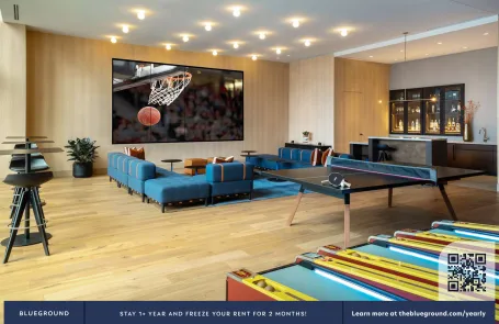 Studio South Loop Apartment