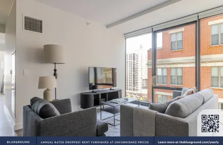 2 Bedroom South Loop Apartment