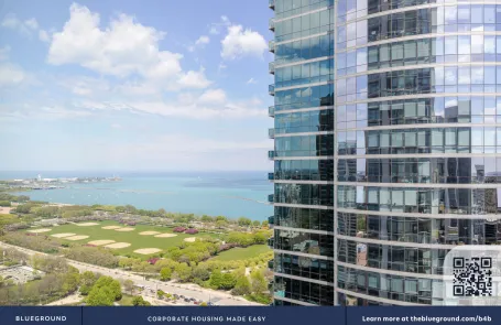 Studio South Loop Apartment