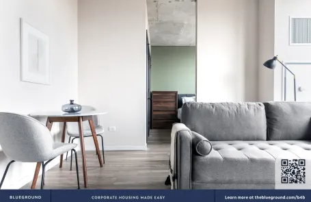 1 Bedroom West Loop Apartment