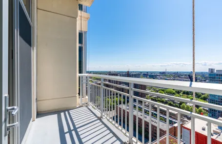 1 Bedroom South Loop Apartment