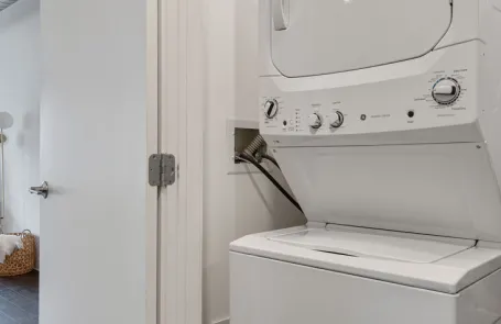 1 Bedroom Logan Square Apartment