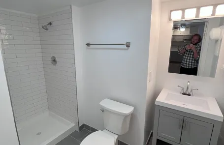 Studio Edgewater Apartment