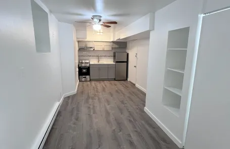 Studio Edgewater Apartment