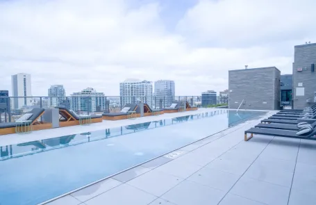Studio River North Apartment
