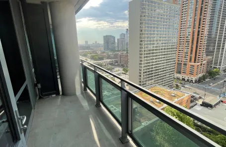 2 Bedroom South Loop Apartment