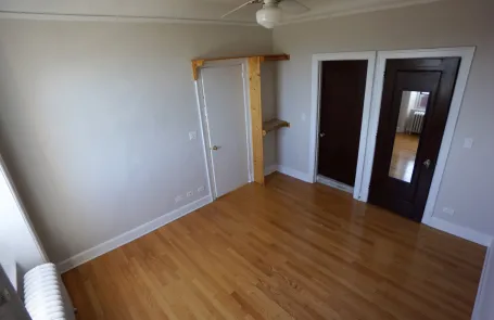 1 Bedroom Lakeview Apartment