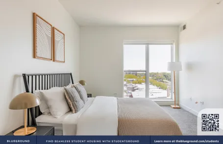 1 Bedroom Elmhurst Apartment