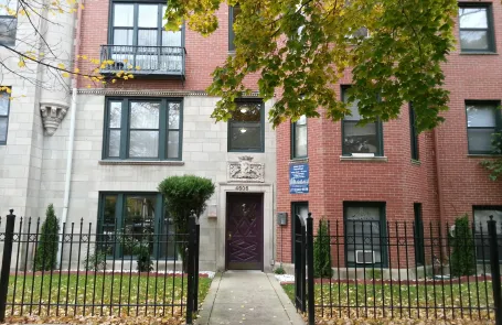 Studio Ravenswood Apartment