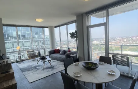 2 Bedroom South Loop Apartment