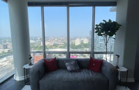 2 Bedroom South Loop Apartment