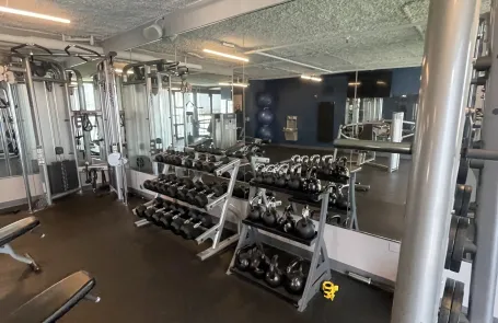 2 Bedroom South Loop Apartment