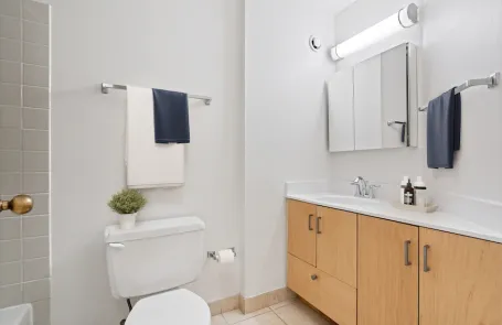 Studio River North Apartment