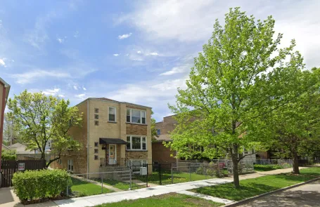 2 Bedroom Belmont Cragin Apartment