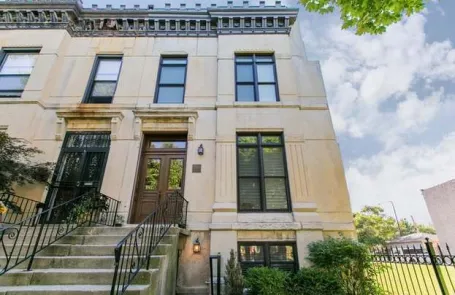 3 Bedroom Bronzeville Apartment