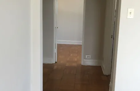 1 Bedroom Rogers Park Apartment