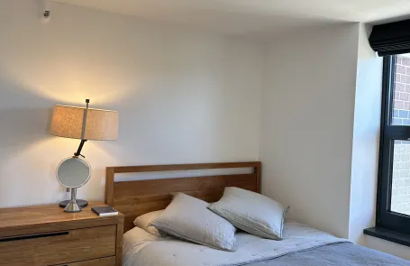 1 Bedroom Lakeview Condo