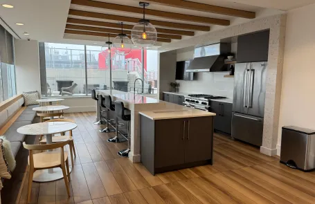 1 Bedroom Old Town Apartment