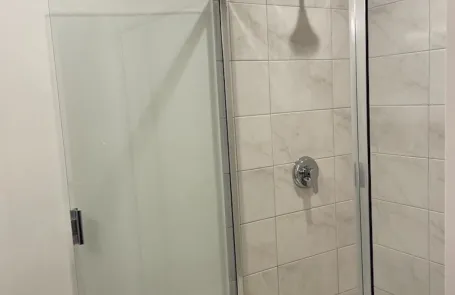 1 Bedroom Lincoln Park Apartment