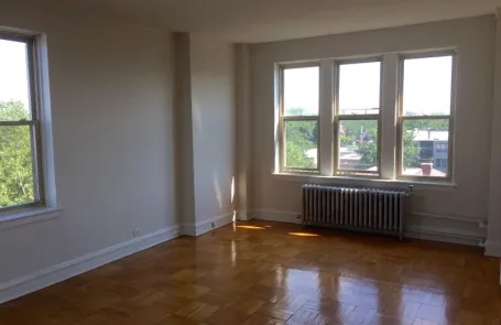 1 Bedroom Rogers Park Apartment