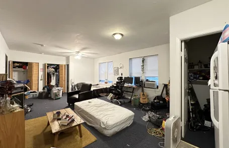 Studio Edgewater Apartment