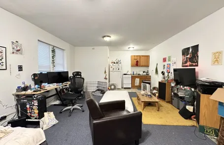 Studio Edgewater Apartment