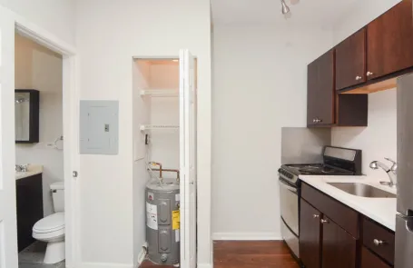 Studio Humboldt Park Apartment