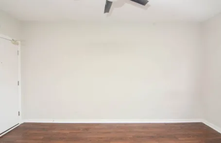 Studio Humboldt Park Apartment